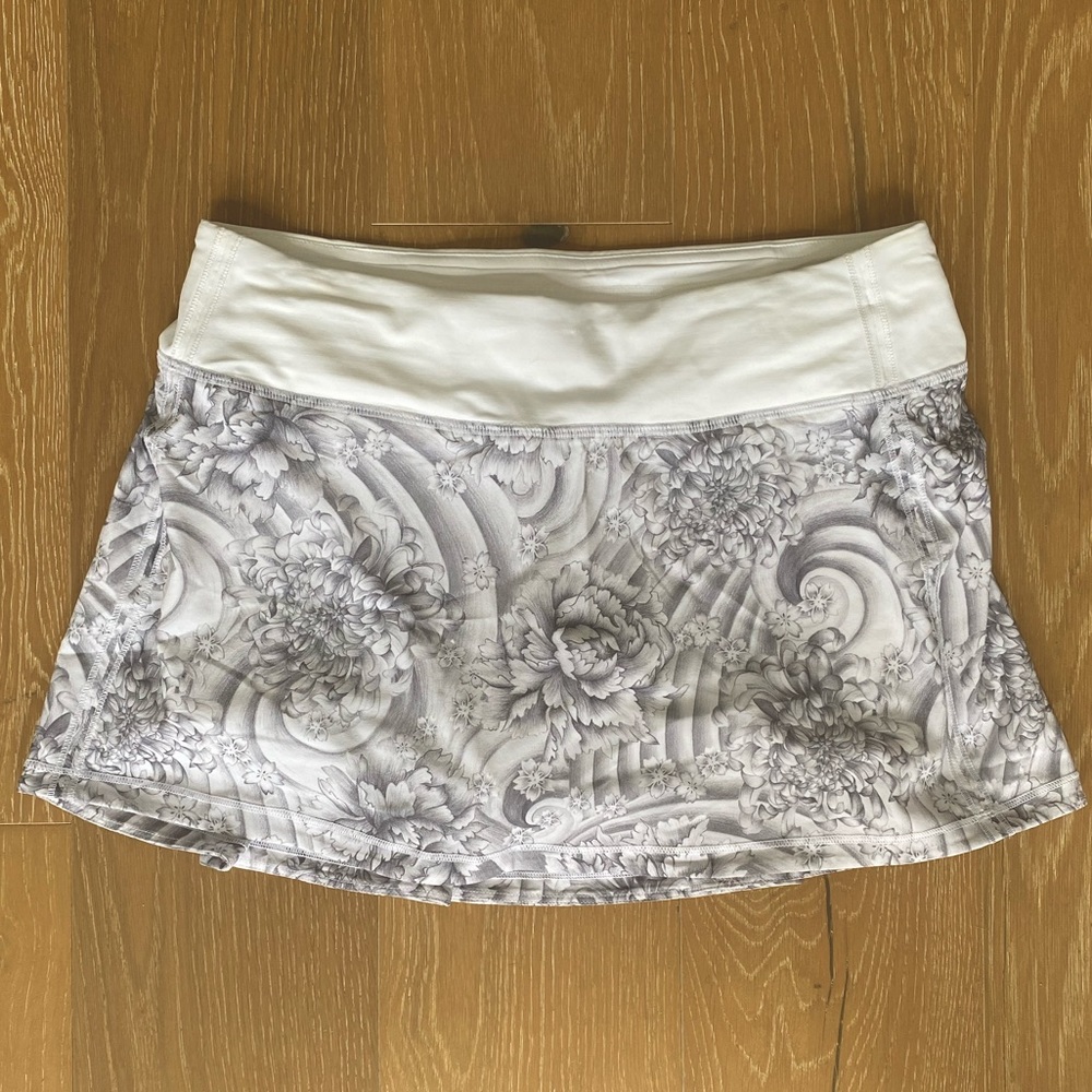NWOT LULULEMON Luxtreme Lined Pace Rival Skirt